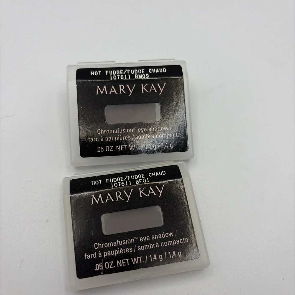 Mary Kay CHROMAFUSION EYE SHADOW 0.05 Oz Hot‎ Fudge 107611 Lot Of 2 New